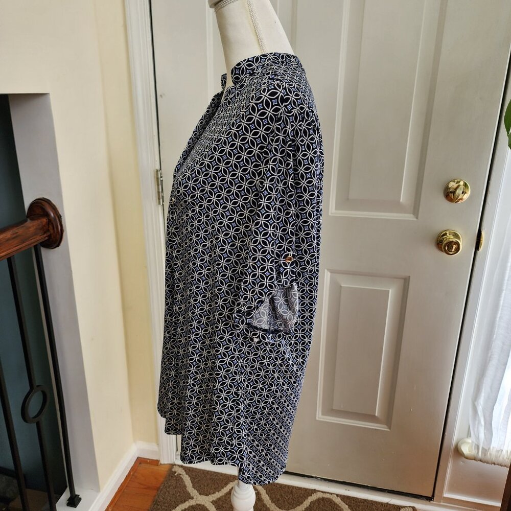 NWT Perseption Concept Patterned V Neck Blouse Si… - image 2